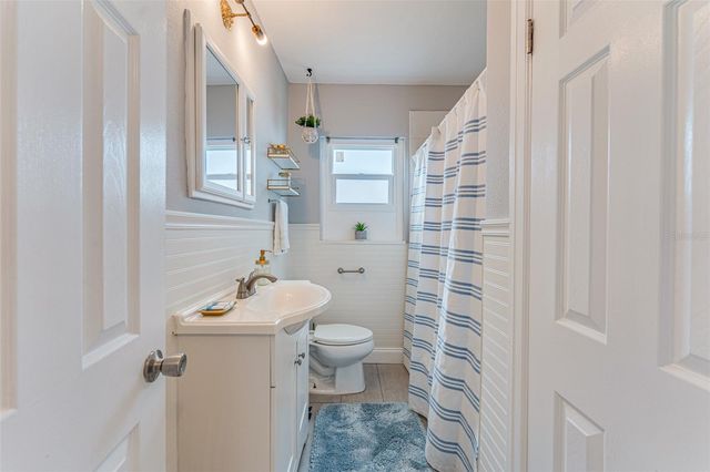 2180 7TH AVENUE N, St Petersburg, FL 33713