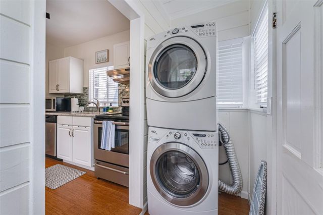 2180 7TH AVENUE N, St Petersburg, FL 33713