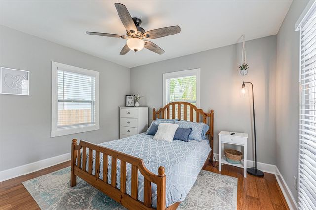 2180 7TH AVENUE N, St Petersburg, FL 33713