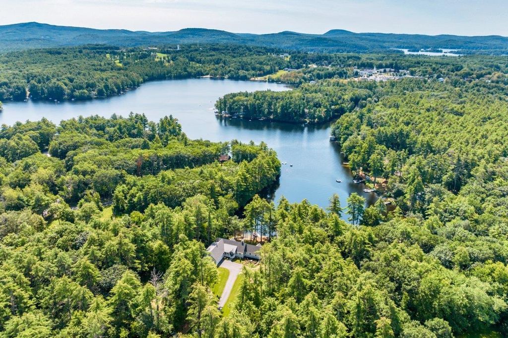79 River Street, Wolfeboro, NH 03894