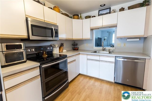 323 Surrey Place, Macungie Boro, PA 18062