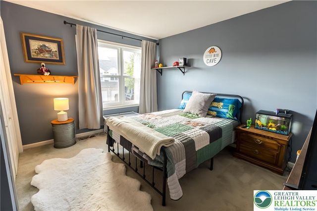 323 Surrey Place, Macungie Boro, PA 18062