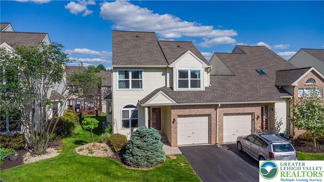 323 Surrey Place, Macungie Boro, PA 18062