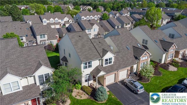 323 Surrey Place, Macungie Boro, PA 18062