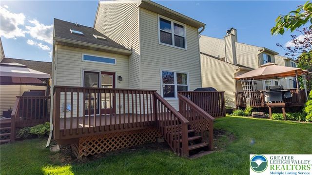 323 Surrey Place, Macungie Boro, PA 18062