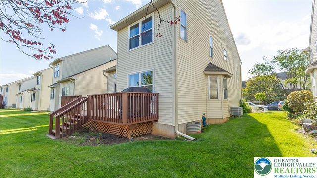 323 Surrey Place, Macungie Boro, PA 18062