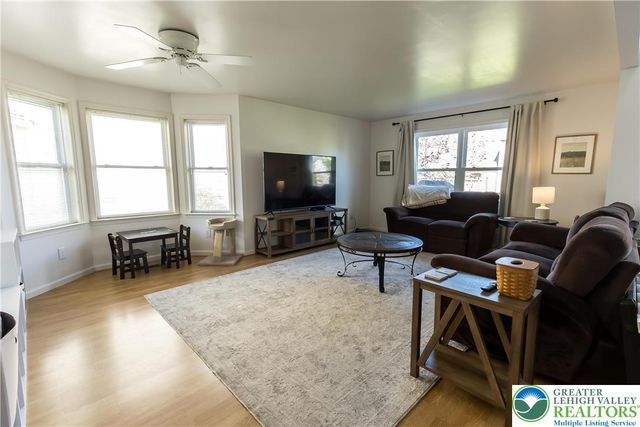 323 Surrey Place, Macungie Boro, PA 18062