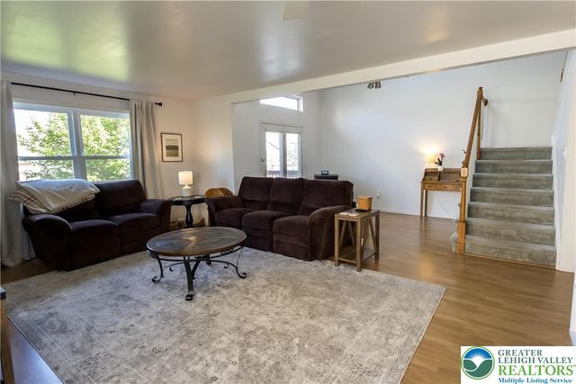323 Surrey Place, Macungie Boro, PA 18062