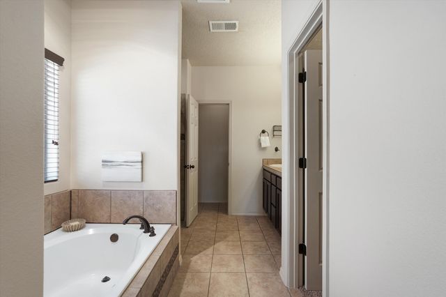 11651 Pocono Road SE, Albuquerque, NM 87123