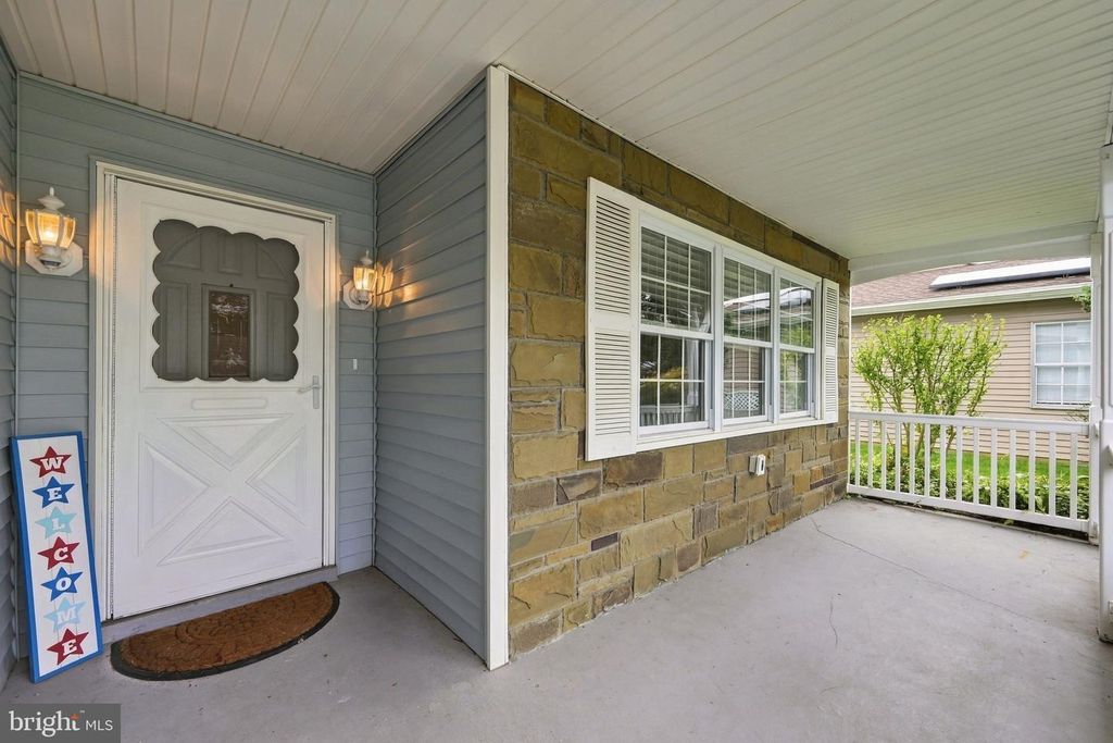 21 CHESTERFIELD CT, SOUTHAMPTON, NJ 08088 — photo 3