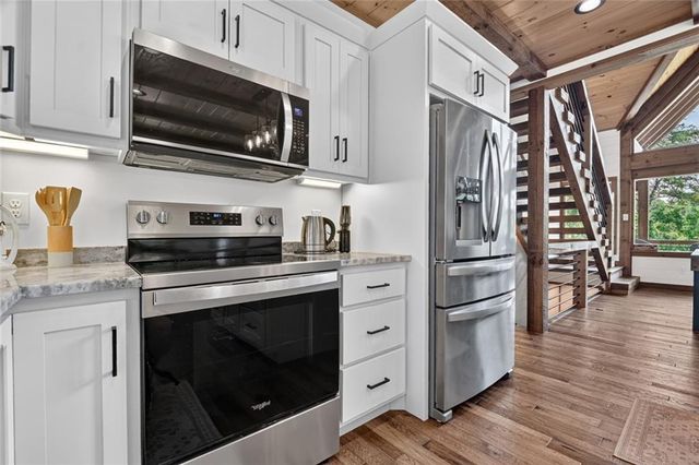 279 Shallow Water Trail, Talking Rock, GA 30175