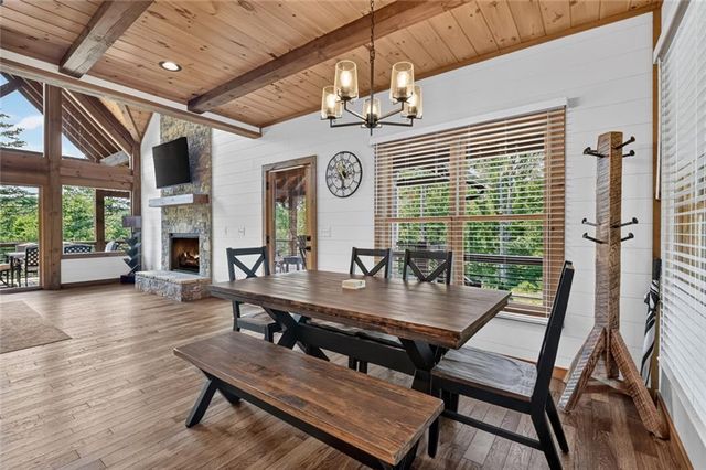 279 Shallow Water Trail, Talking Rock, GA 30175