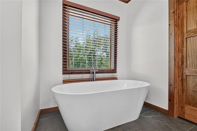 279 Shallow Water Trail, Talking Rock, GA 30175