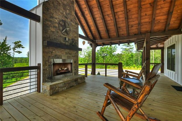 279 Shallow Water Trail, Talking Rock, GA 30175
