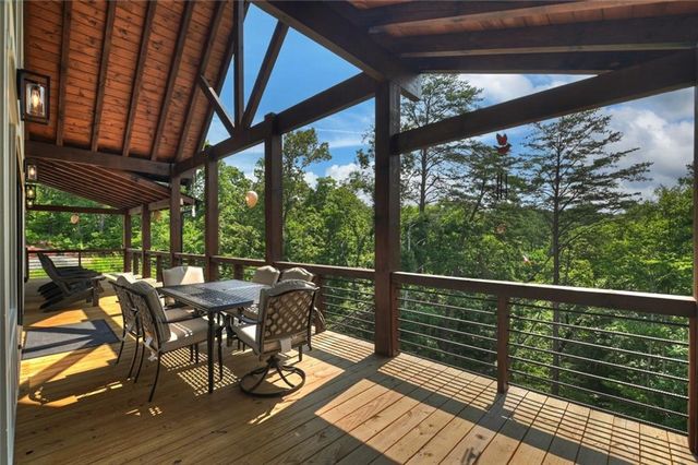279 Shallow Water Trail, Talking Rock, GA 30175