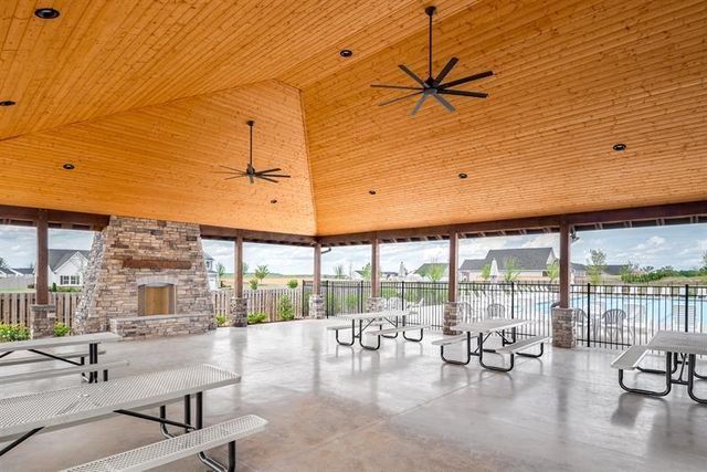 279 Shallow Water Trail, Talking Rock, GA 30175