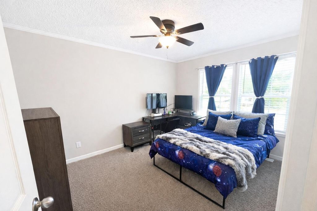 Image 10 of property listing at 1036 Black Tom Road, Moncks Corner, SC 29461