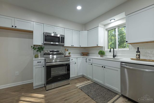 2803 Westbrook Drive, Cincinnati, OH 45211