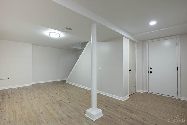 2803 Westbrook Drive, Cincinnati, OH 45211