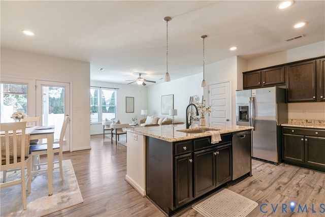 8084 Bisbrooke Ct, Mechanicsville, VA 23116