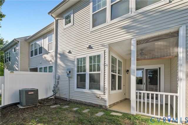 8084 Bisbrooke Ct, Mechanicsville, VA 23116
