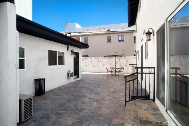 11267 Otsego Street, North Hollywood, CA 91601