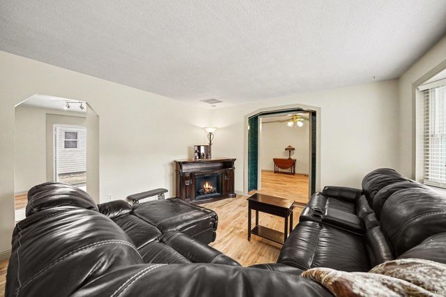 28957 Driftwood Drive, Elkhart, IN 46516