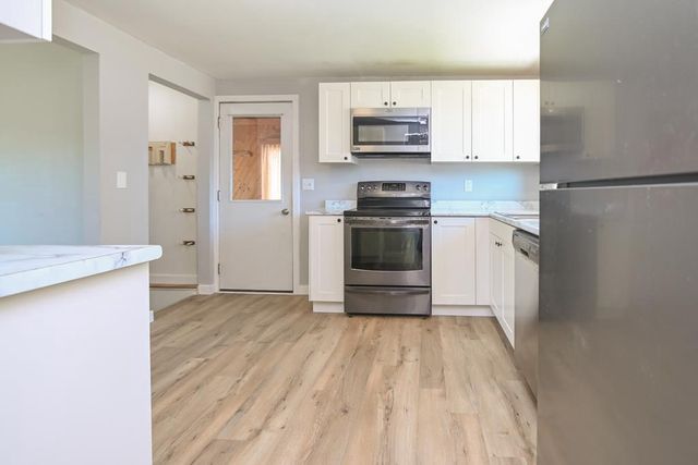342 W BELL STREET, Neenah, WI 54956