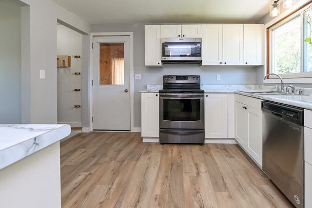 342 W BELL STREET, Neenah, WI 54956