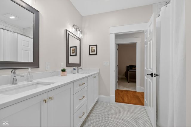 3041 Towne Drive, Carmel, IN 46032