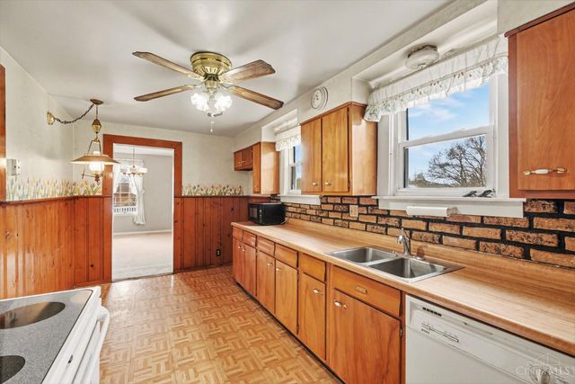 7332 Hillside Avenue, Cincinnati, OH 45233