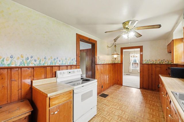 7332 Hillside Avenue, Cincinnati, OH 45233