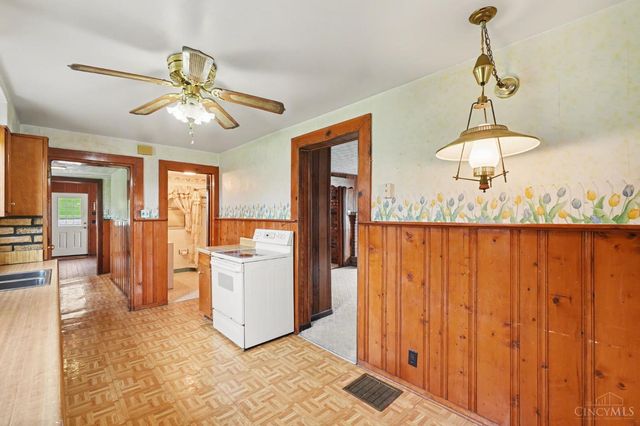 7332 Hillside Avenue, Cincinnati, OH 45233