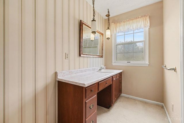 7332 Hillside Avenue, Cincinnati, OH 45233