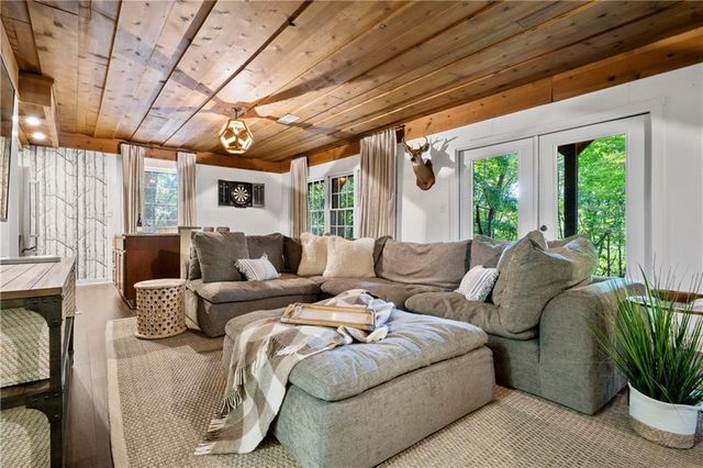 62 Crazy Bear Ridge, Jasper, GA 30143