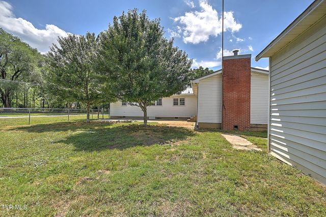 412 South Main Street, Elizabethton, TN 37643