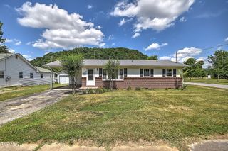 412 South Main Street, Elizabethton, TN 37643