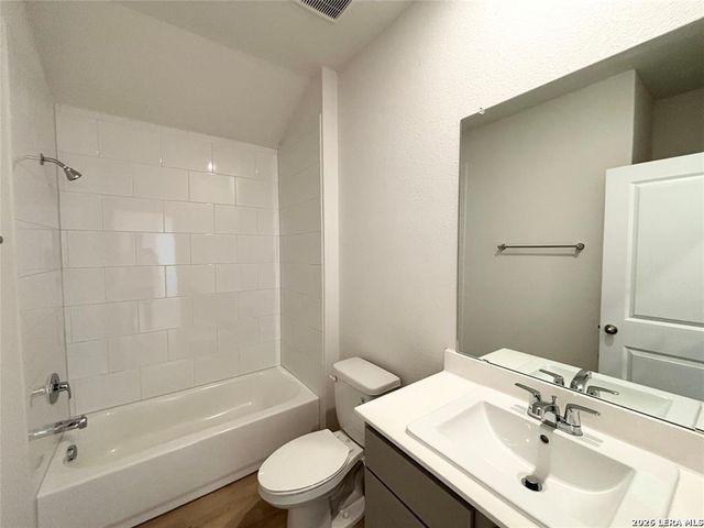 415 Salamander, San Marcos, TX 78666