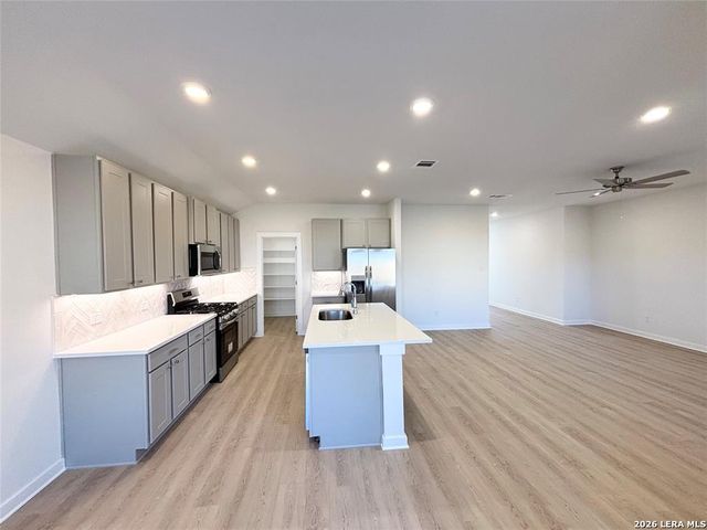 415 Salamander, San Marcos, TX 78666