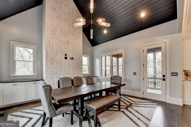 1183 Robert Lane, Marietta, GA 30062