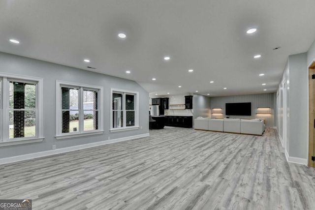 1183 Robert Lane, Marietta, GA 30062