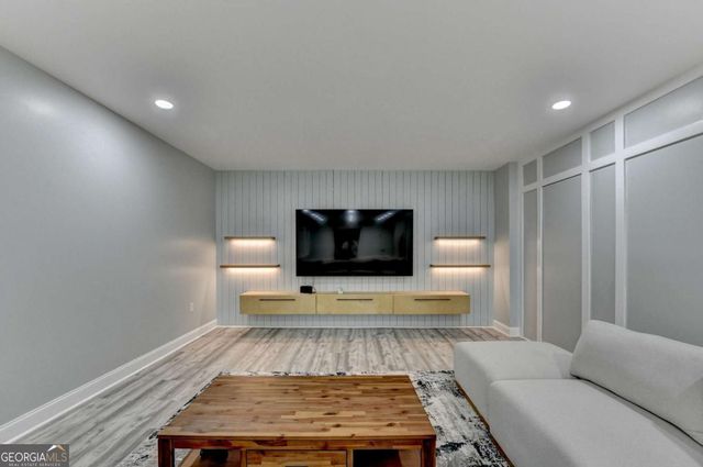 1183 Robert Lane, Marietta, GA 30062