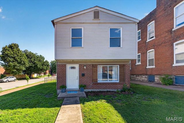 2700 Arsenal Street, St Louis, MO 63118
