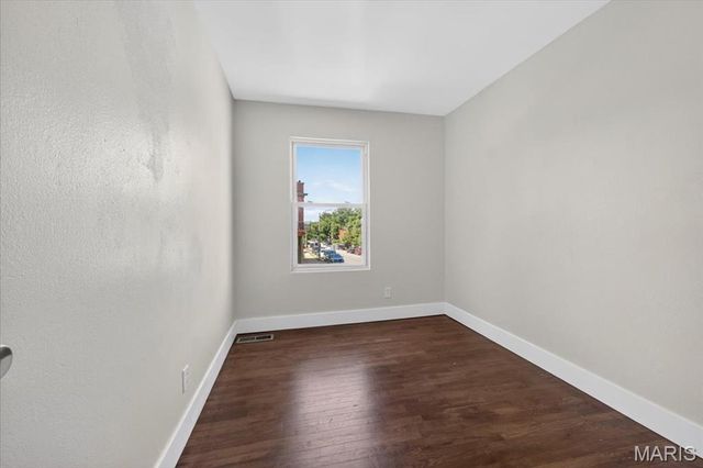 2700 Arsenal Street, St Louis, MO 63118
