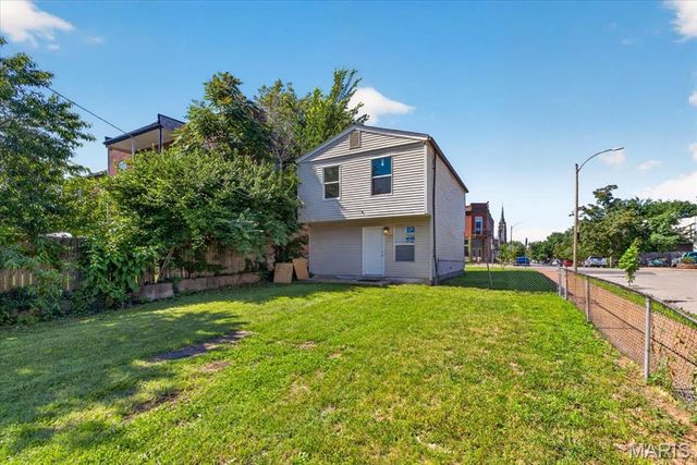2700 Arsenal Street, St Louis, MO 63118