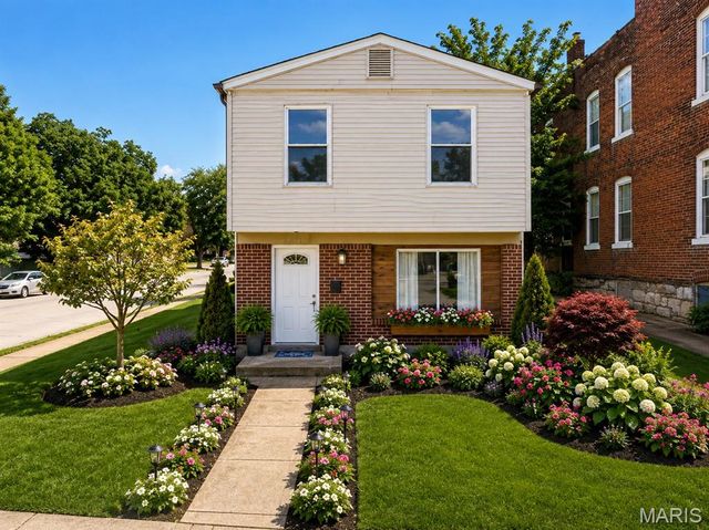 2700 Arsenal Street, St Louis, MO 63118