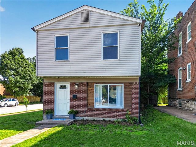 2700 Arsenal Street, St Louis, MO 63118