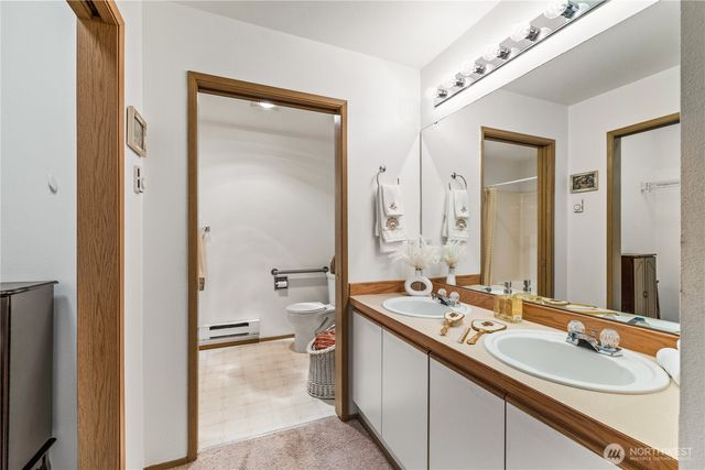 23325 59th Place S #16-1, Kent, WA 98032