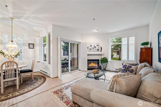 23325 59th Place S #16-1, Kent, WA 98032