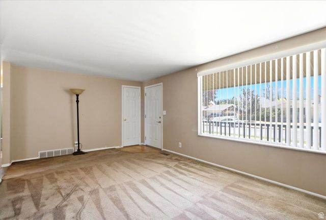 7050 S 260 E, Midvale, UT 84047